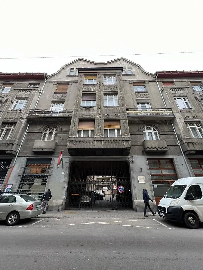 Central Quentin Home With Sauna Next To The New York Cafe Budapest 0*,