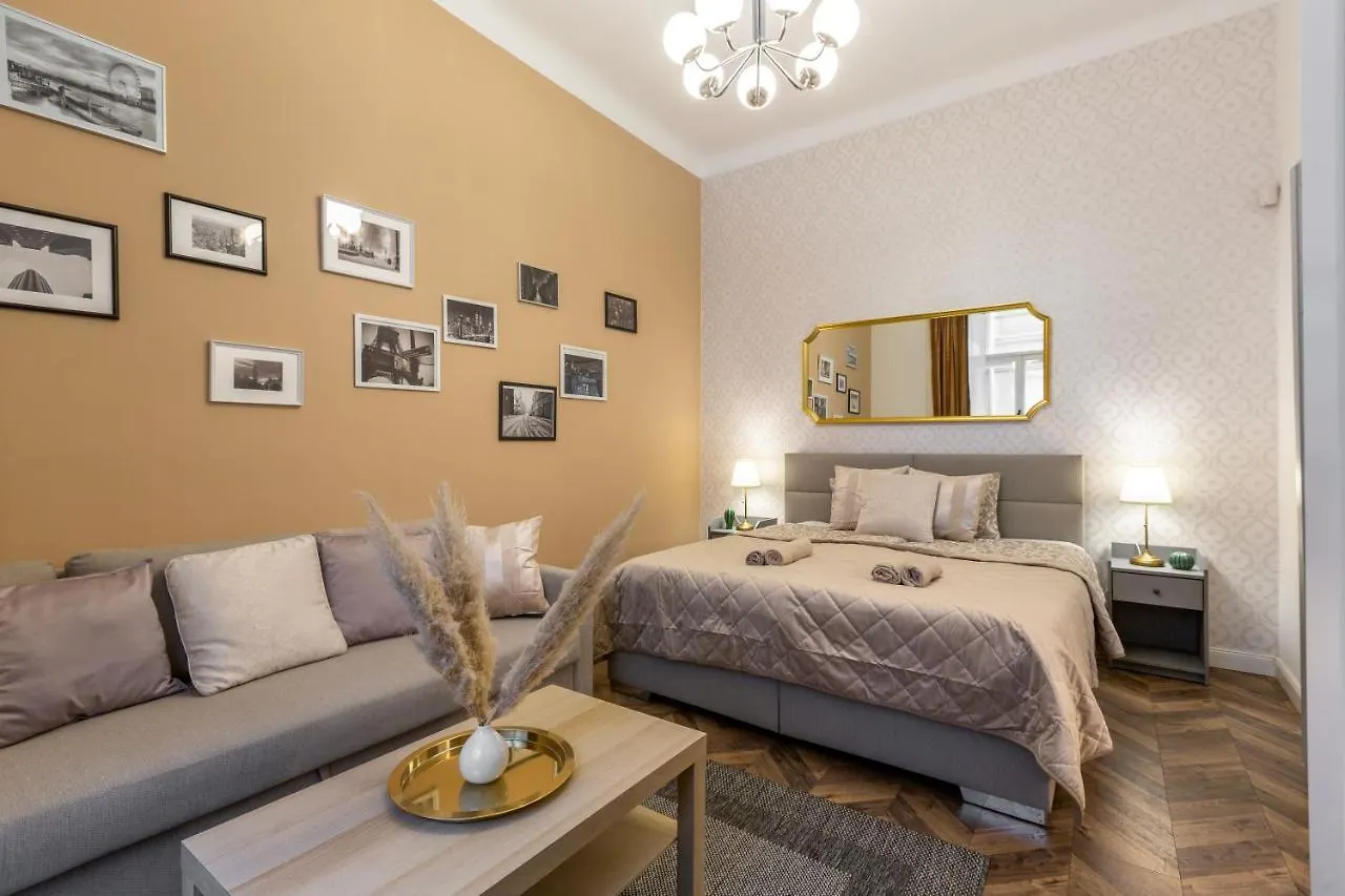 Central Quentin Home With Sauna Next To The New York Cafe Budapeszt